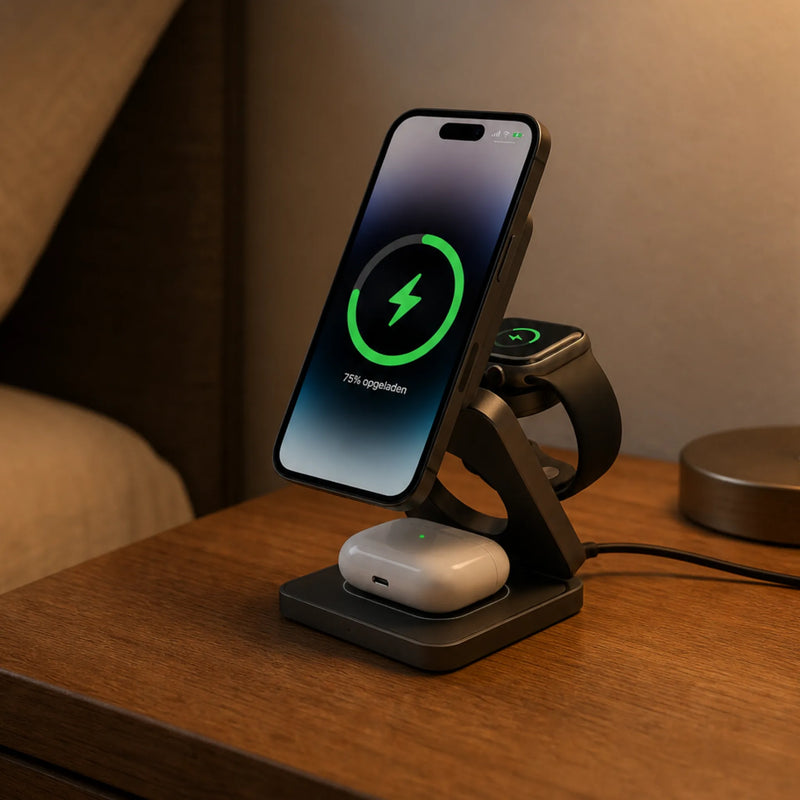 Masterson 3 in 1 lader op een nachtkastje met daarop een iphone, apple watch en airpods