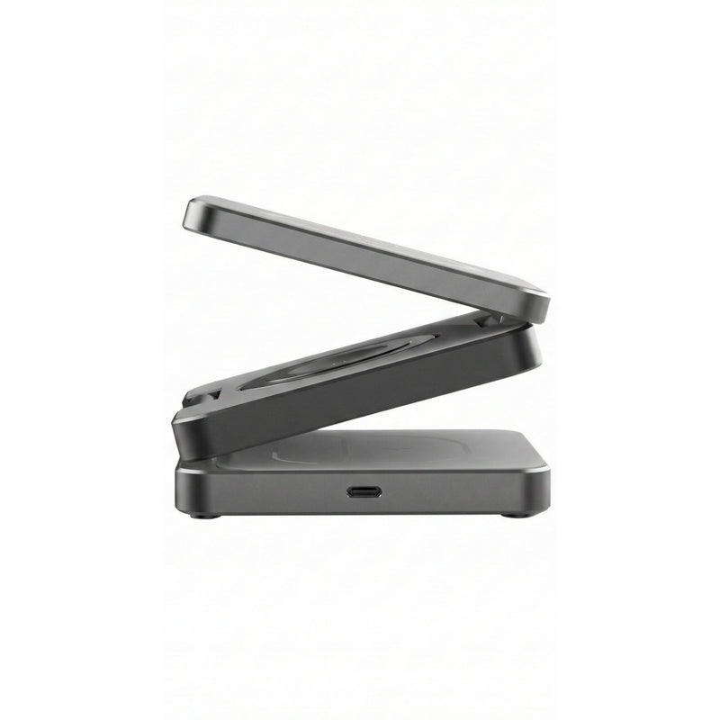 Mastersøn 3-in-1 oplader half opgevouwen, zijaanzicht met USB-C poort en compact reisformaat