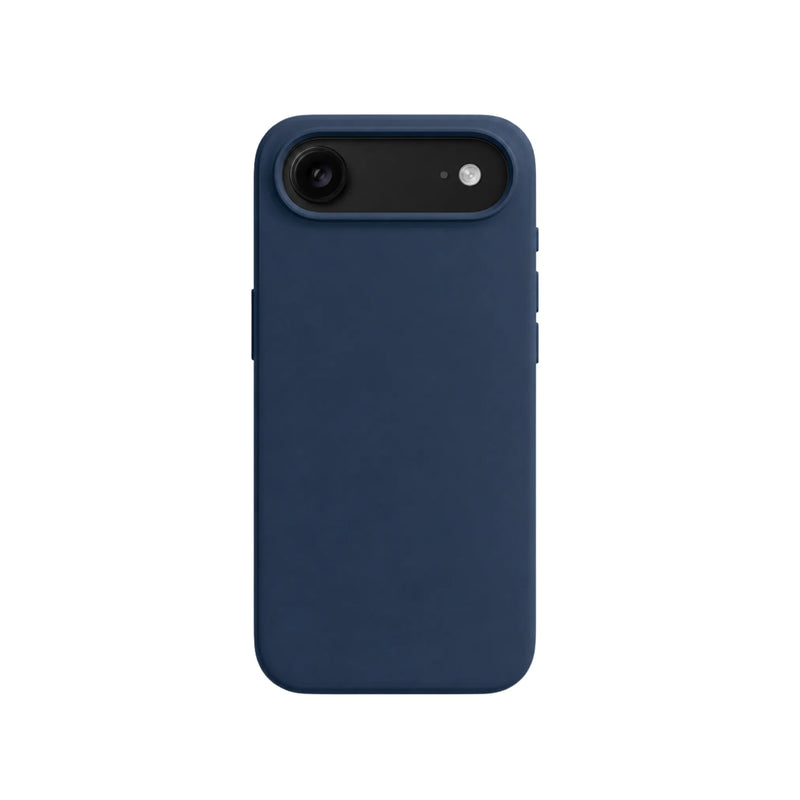 Minimalistisch donkerblauw siliconen hoesje voor iPhone 17 Air met een matching donkere camerarand