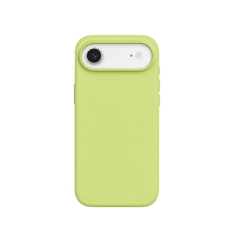 Fris limegroen Mastersøn iPhone 17 Air hoesje van siliconen met een zilveren aluminium camerarand